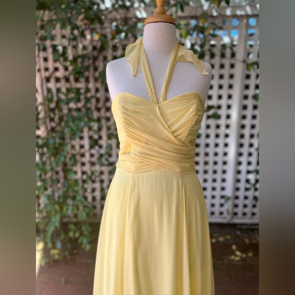 Yellow silk ball gown/dress - Picture 3 of 5